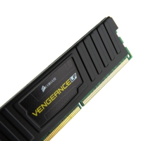 Corsair Vengeance LP DDR3 PC3-15000, 1.866 Mhz, C10, Nero - Kit 16Gb