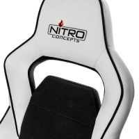 Nitro Concepts E200 Evo Gaming Chair - Bianco/Nero