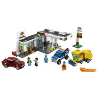 LEGO City Town - Stazione di servizio