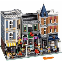 LEGO Creator Expert - Piazza Dell'Assemblea
